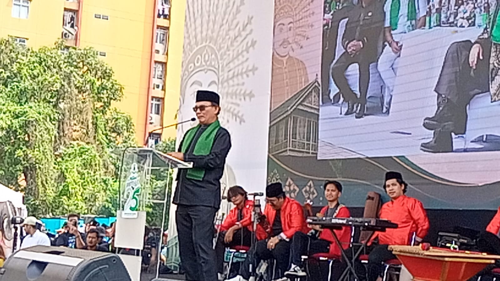 Milad Perak FBR ke-25, KH Lutfi Hakim Desak Pergub Lembaga Adat dan Kebudayaan Betawi Segera Diterbitkan