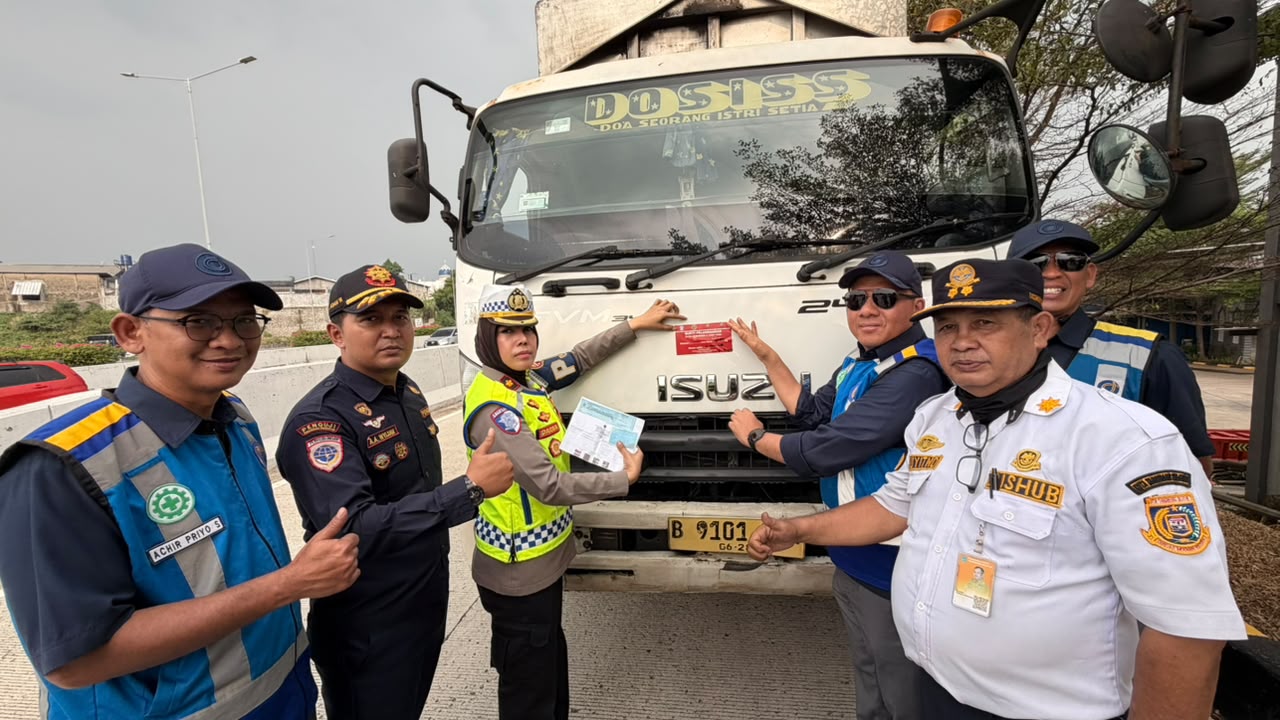 PJR BSD Korlantas Polri Bersama Stakeholder Tertibkan Truk ODOL