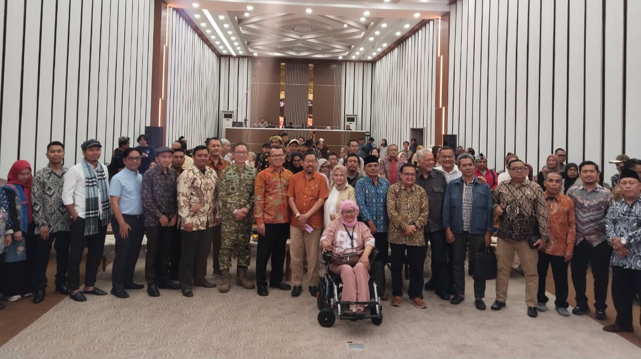 Peluncuran Buku Soemitro Djojohadikusumo Anti Penjajahan Dorong Lahirnya UU Perekonomian