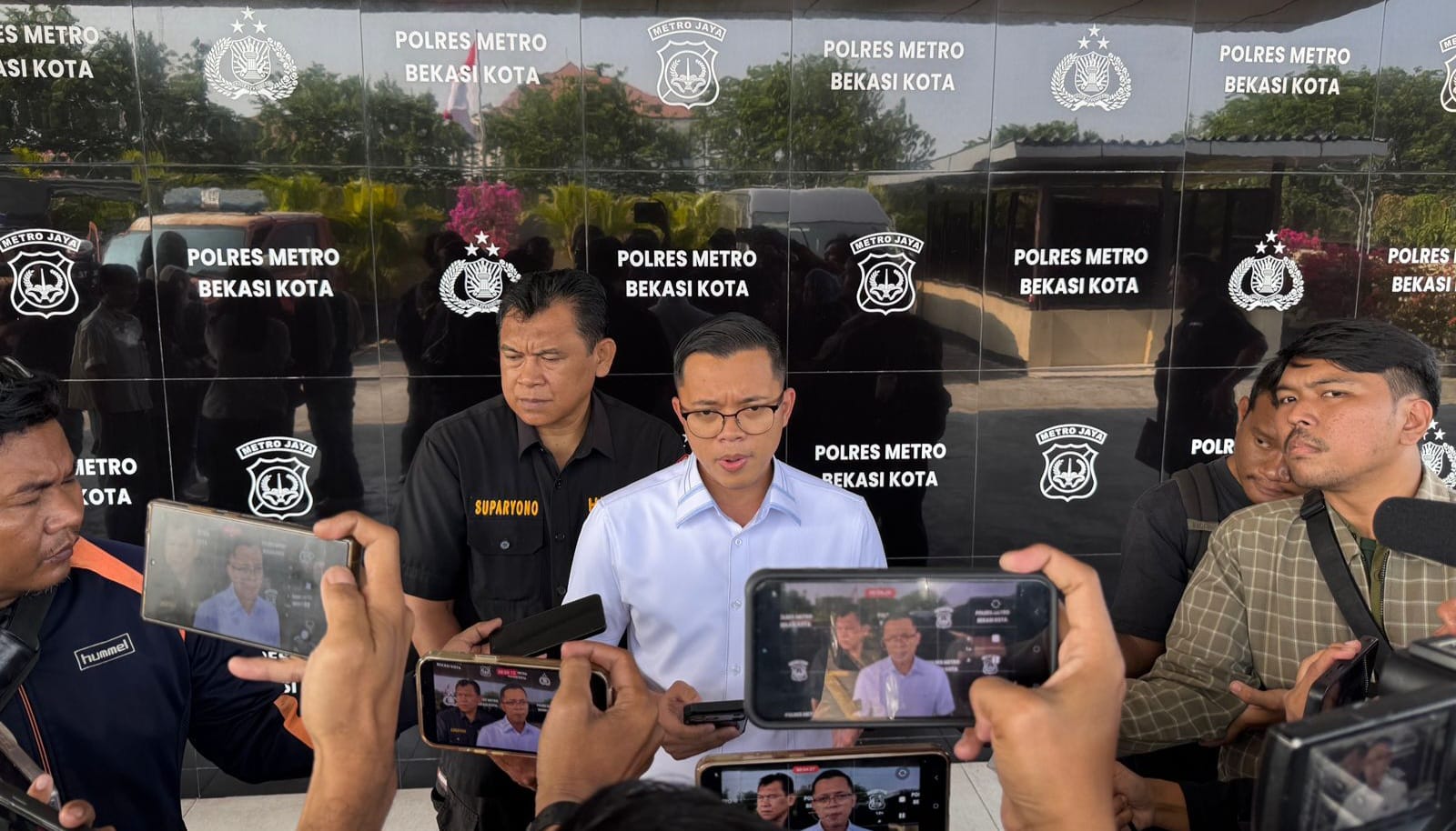 3 Tersangka Penggelapan Saldo TikTok Vilmei, Kerugian Rp1,2 Miliar Berhasil Ditangkap Polisi 