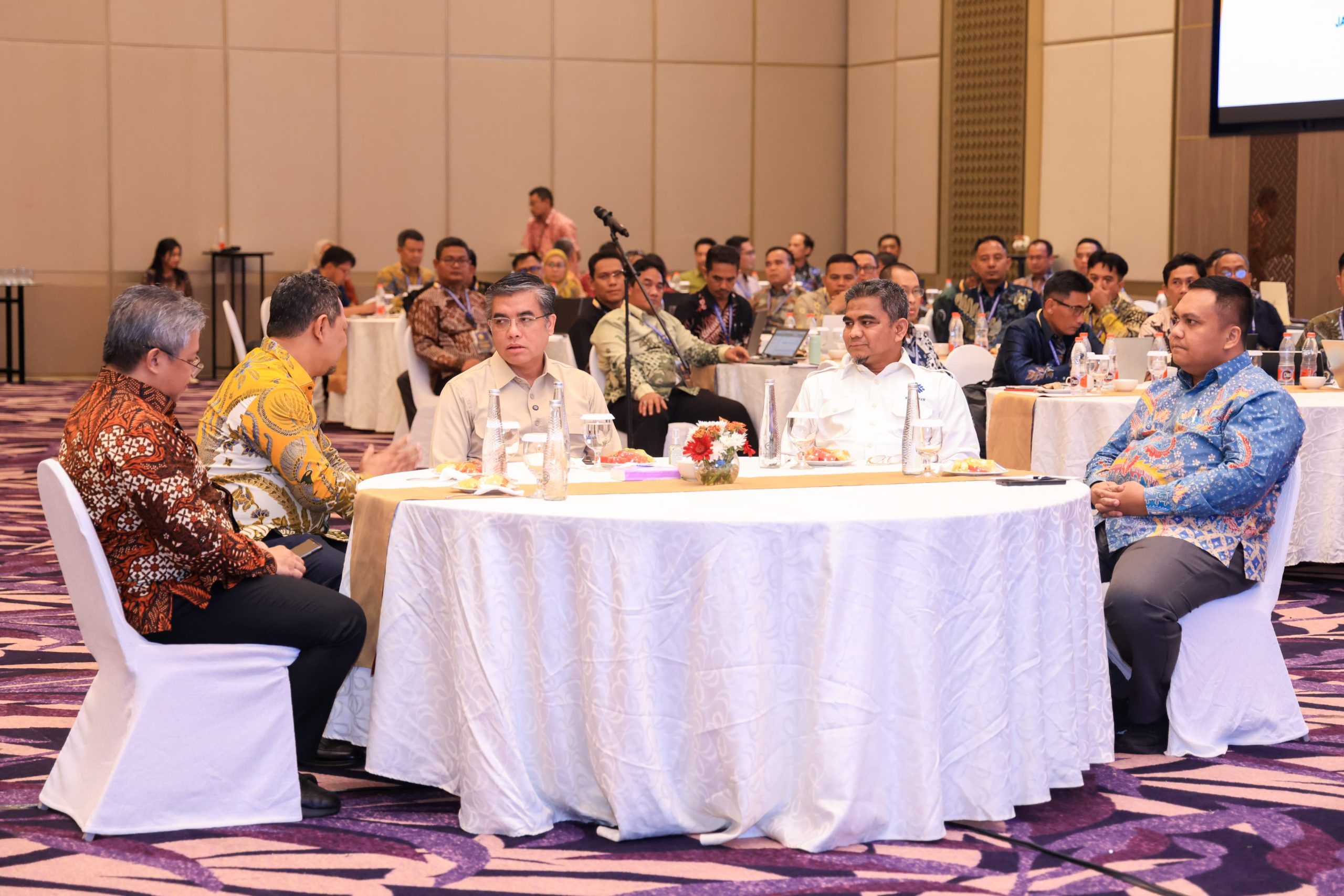 Menaker: Hakim Ad Hoc PHI Jaga Kepastian Hukum