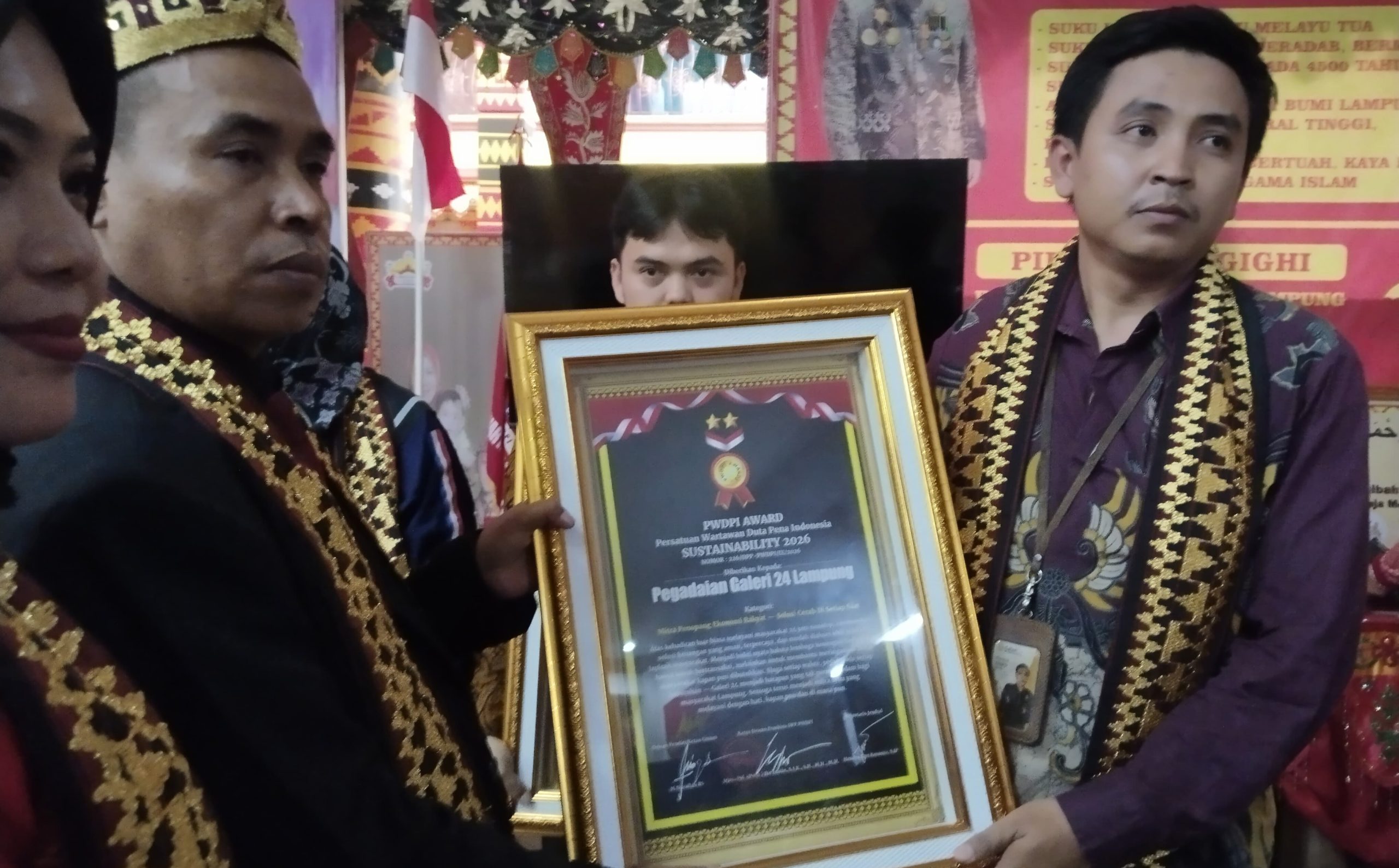 PWDPI Awards 2026: Galeri 24 Lampung Raih Penghargaan atas Edukasi Investasi Emas